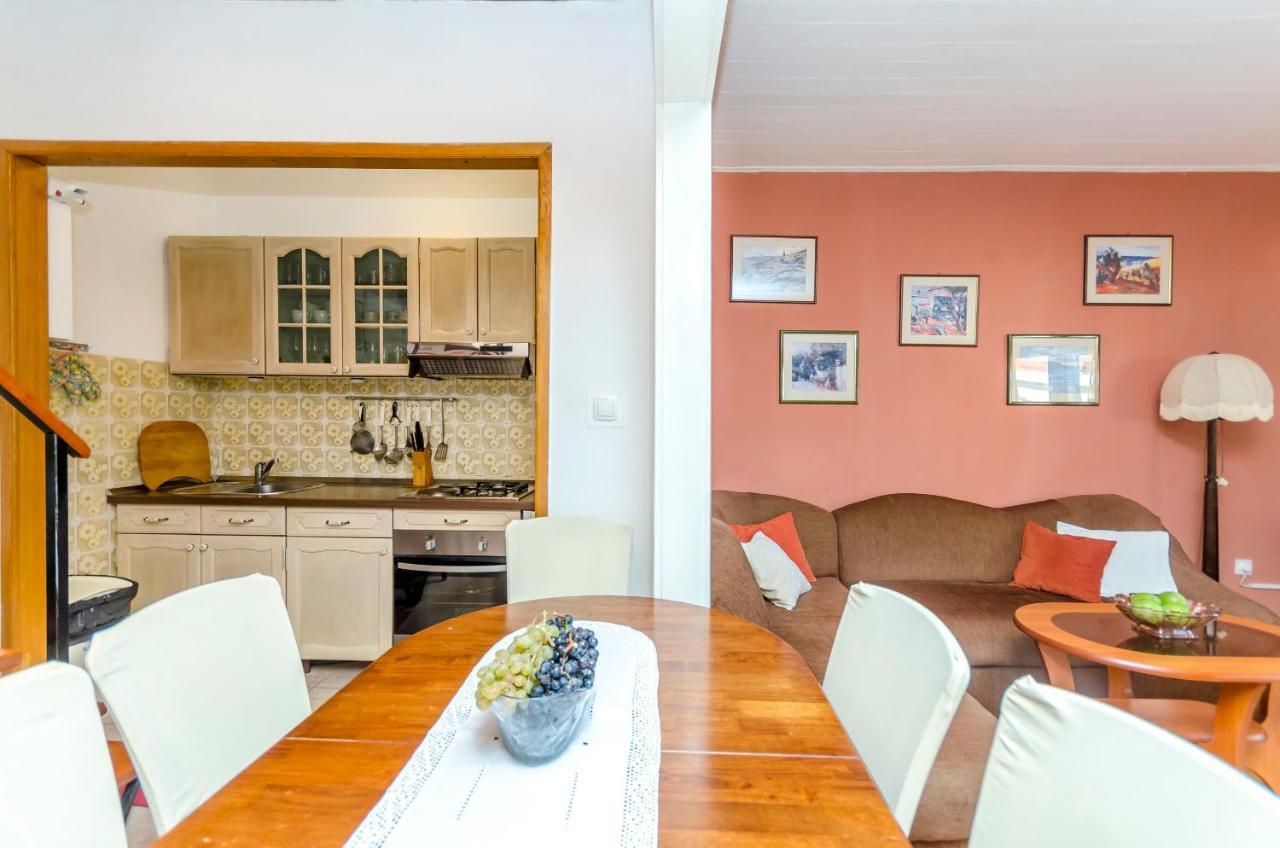 Apartment Buksa